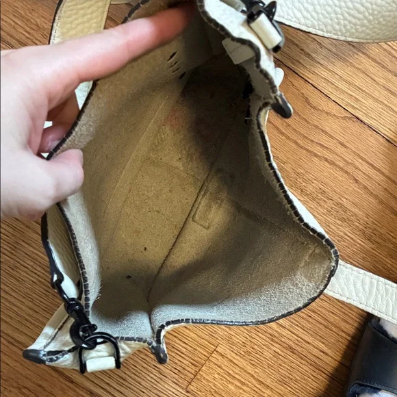 Rebecca Minkoff White Feed Bag with Black Studs - Picture 5 of 7